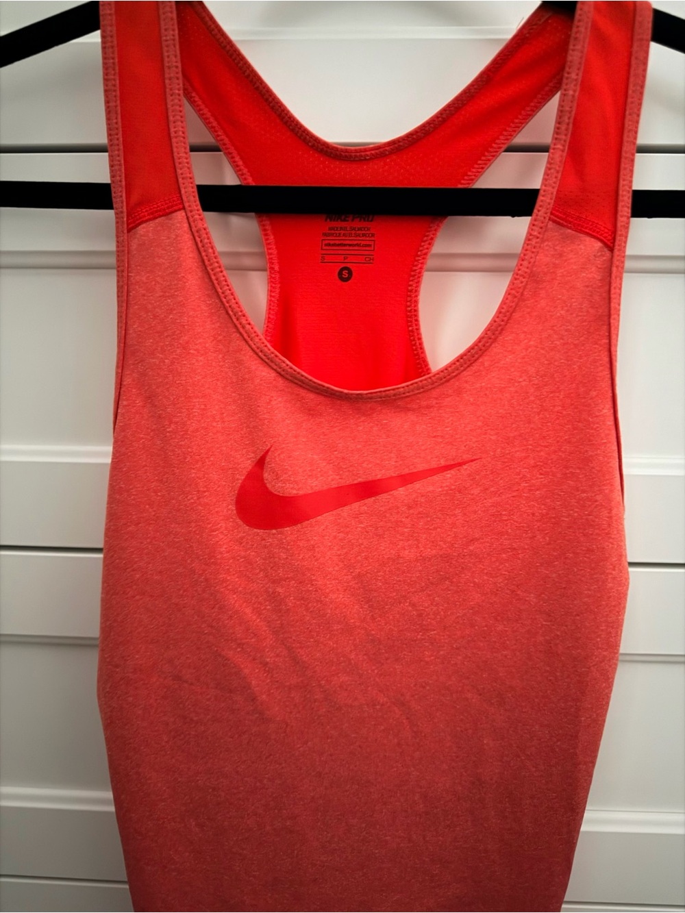 Nike Coral Racerback Performance Tank Top - Picture 2 of 3